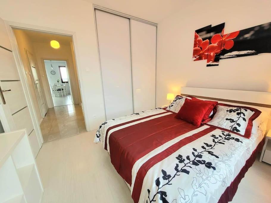 Apartment Sophie 3 Rooms, 2 Bathrooms, 8 Persons Krasków Εξωτερικό φωτογραφία